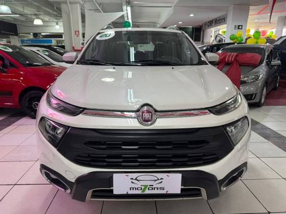 FIAT TORO 2.0 16V TURBO DIESEL FREEDOM 4WD AT9 FIAT TORO 2.0 16V TURBO DIESEL FREEDOM 4WD AT9